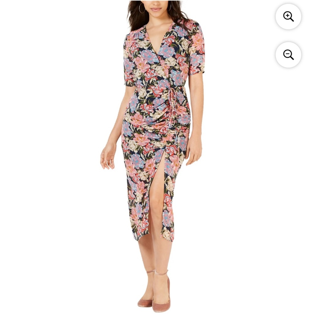 LEYDEN flower dress 
Medium lengths
A bit smaller than typical XL